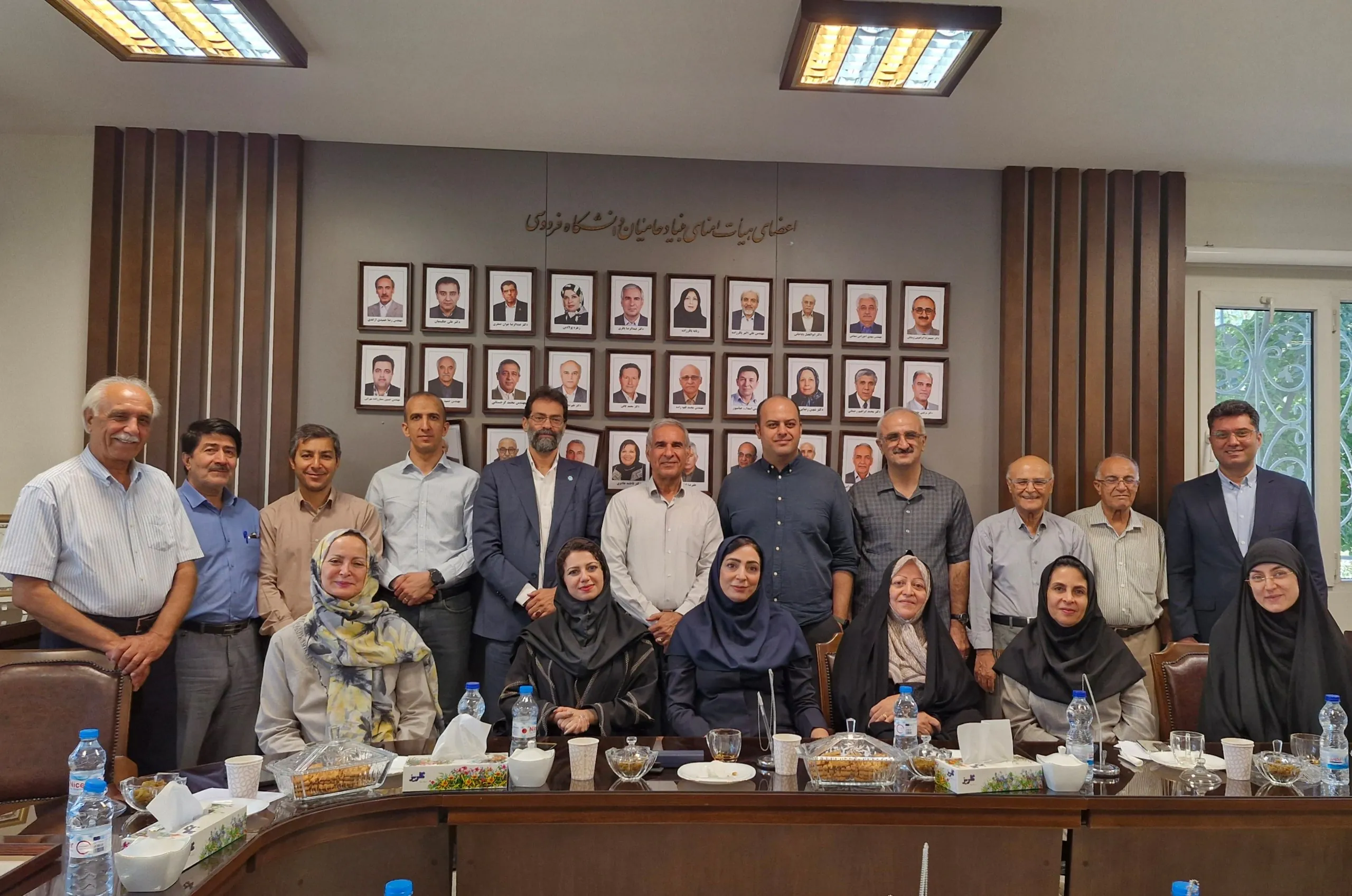 برگزاری نشست صمیمی همیاران افتخاری بنیاد