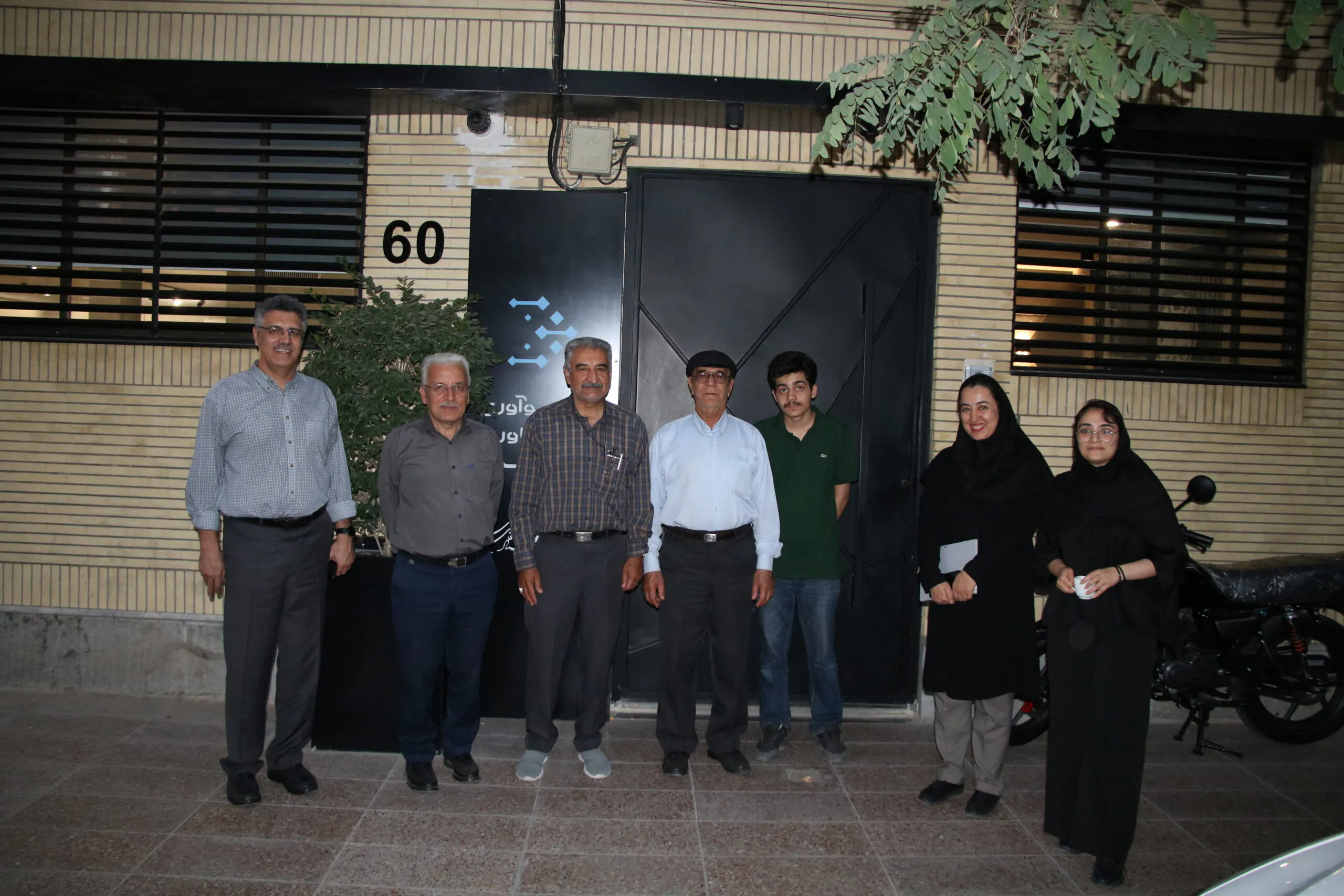 بازدید رئیس دانشگاه صنعتی شیراز و هیات همراه با ظرفیت‌های رفاهی و نوآورانه بنیاد