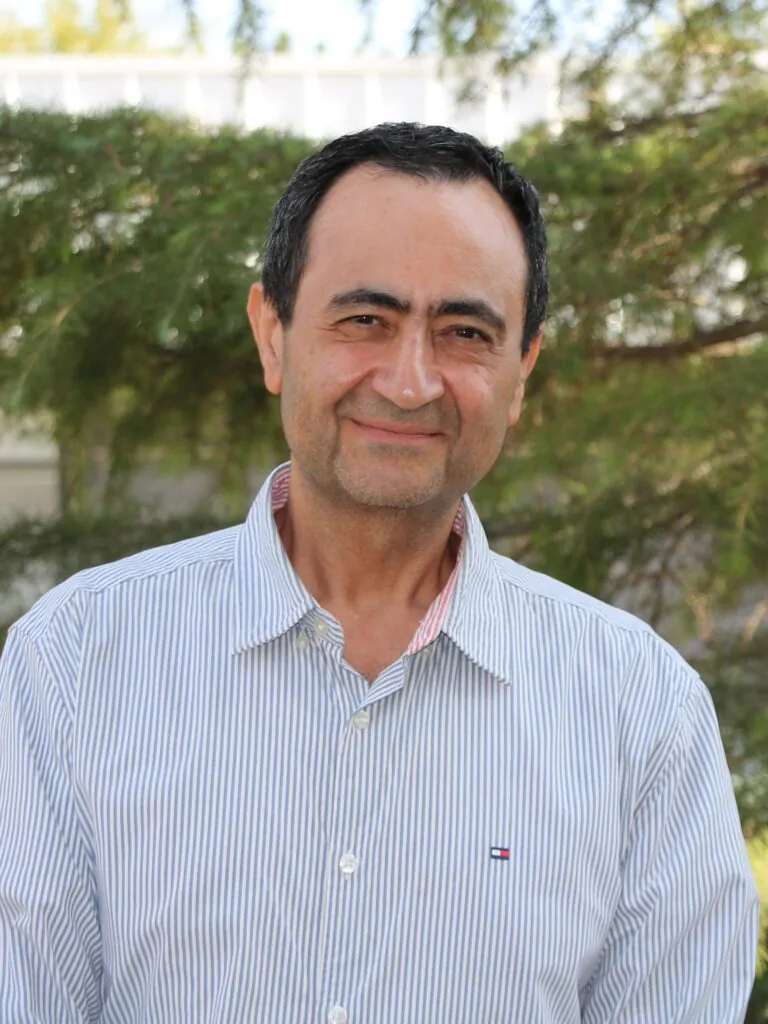دکتر محمدرضا اکبرزاده توتونچی